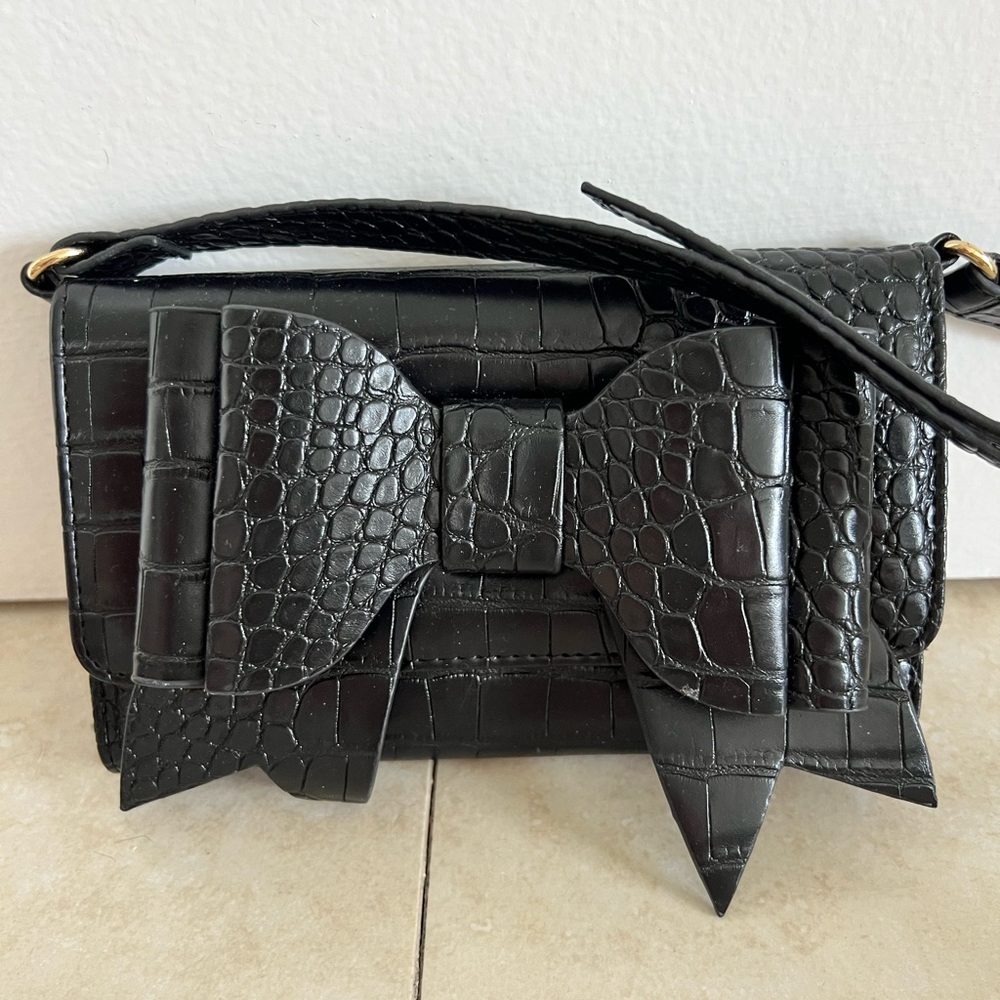 Flap Crossbody Purse.